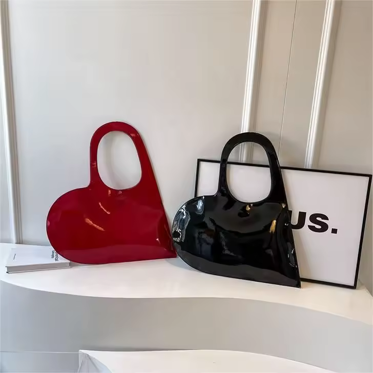 Patent-Gloss PU Heart-Shaped Shoulder Bag with Magnetic Closure product reference image