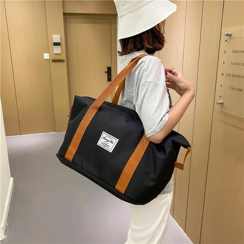 Expandable Gym & Travel Duffel with Trolley Sleeve Black color SKU reference