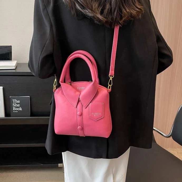 Collar-Inspired PU Shoulder Bag with Adjustable Strap product reference image